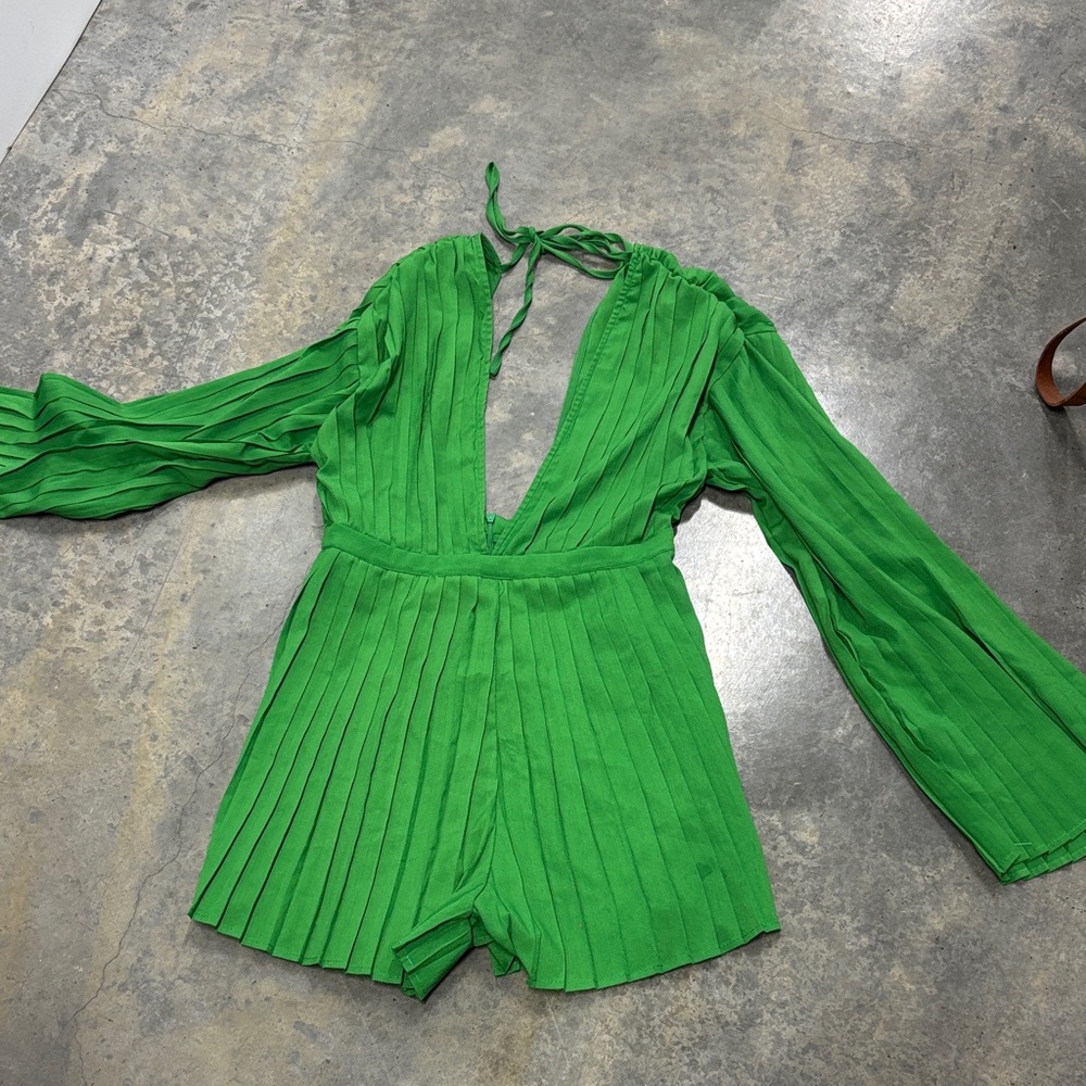 PrettyLittleThing Vibrant Green  One Piece